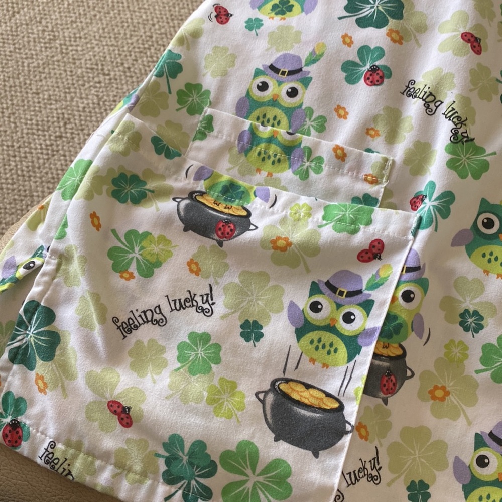 Scrub top. - Picture 2 of 3